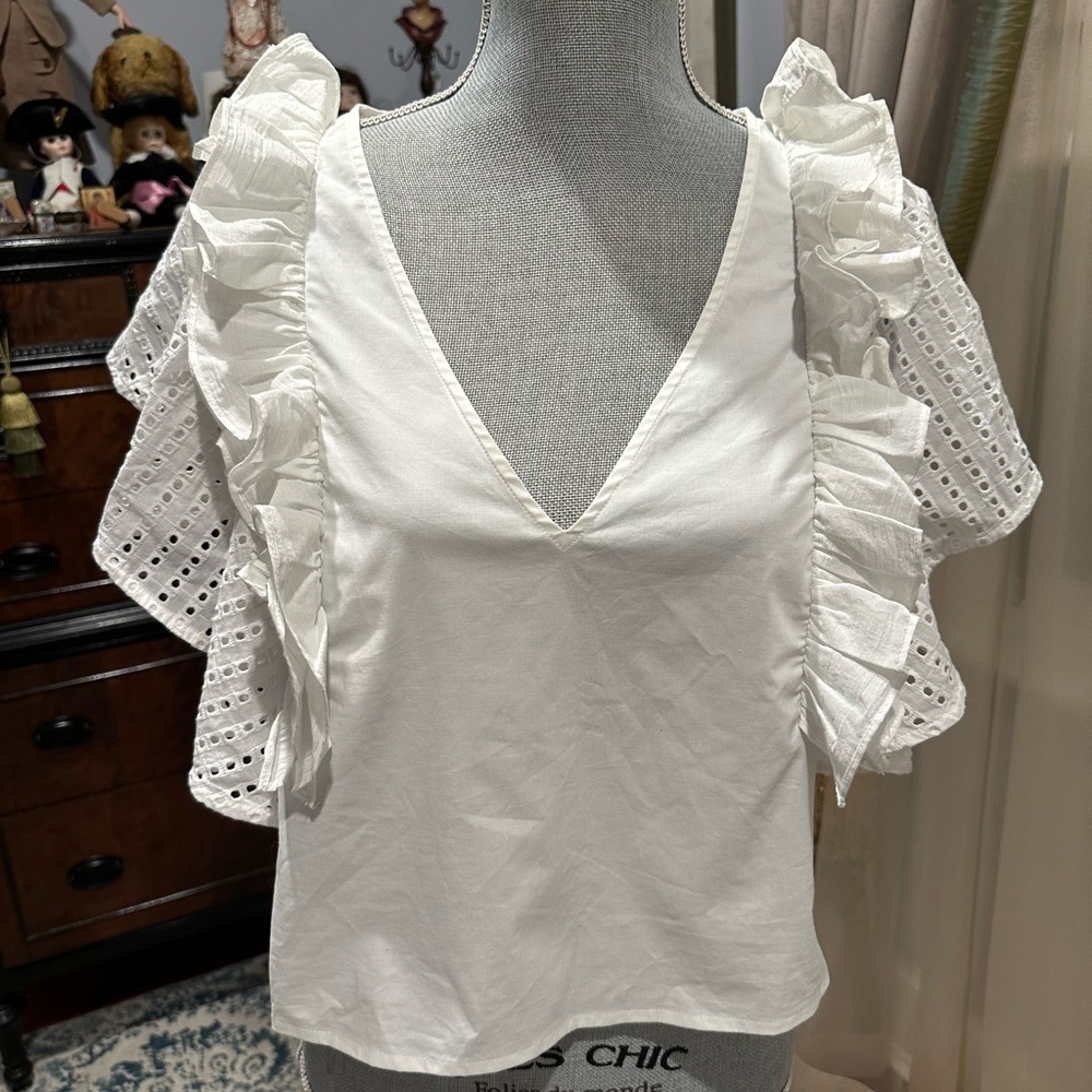 CLUB MONACO Women's White Ruffled Eyelet Sleeve V-Neck Top